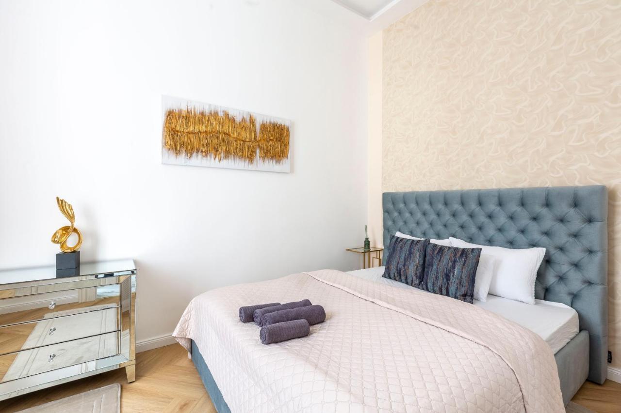 Luxurious Bajcsy Residence Next To The Basilica Budapest Exteriör bild